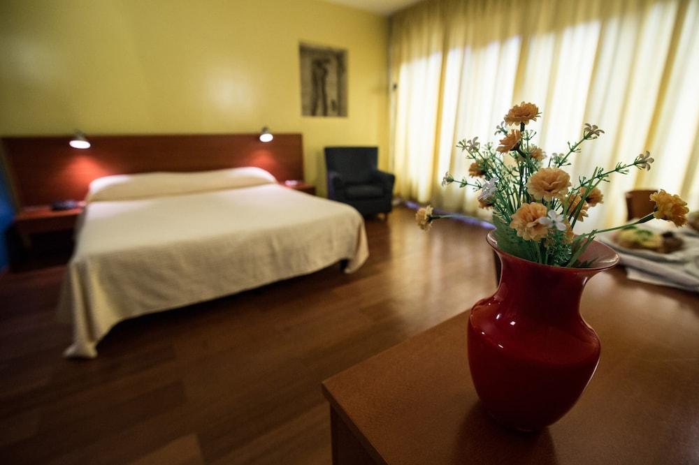 Marbela Apartments & Suites Palerme Extérieur photo