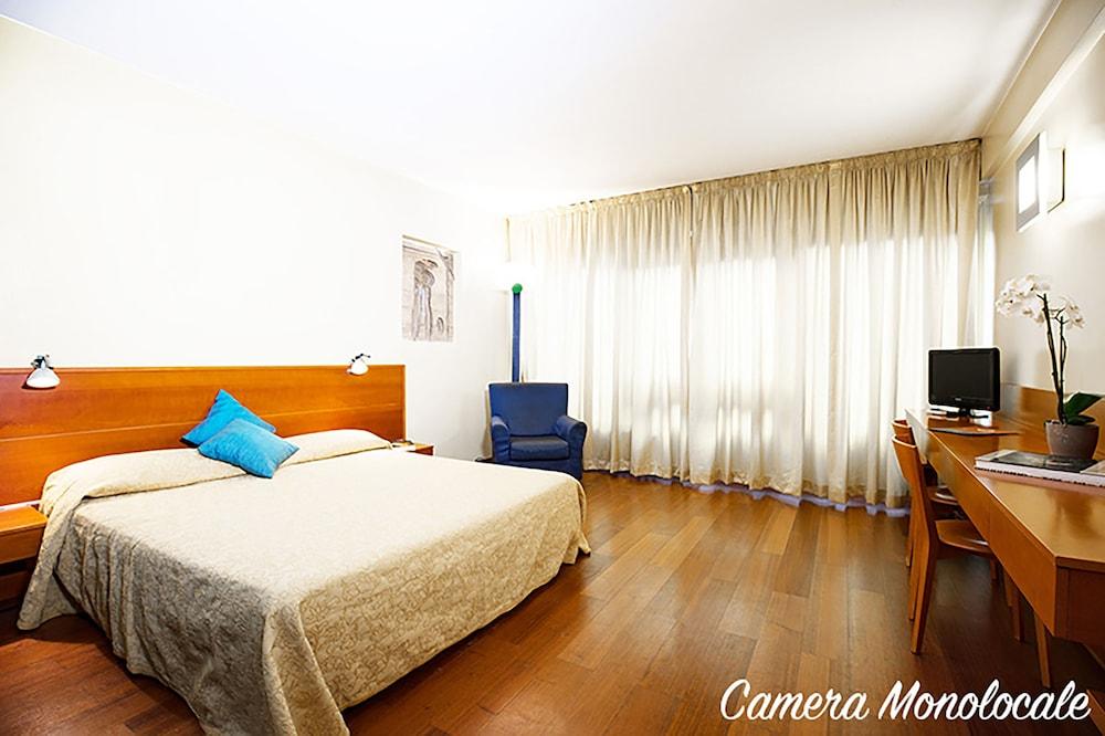 Marbela Apartments & Suites Palerme Extérieur photo